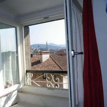 Loft In Bergamo Apartment *